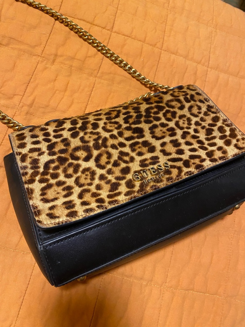 GUESS Leopard-Print Flap PU convertible bag with bronze colour chain